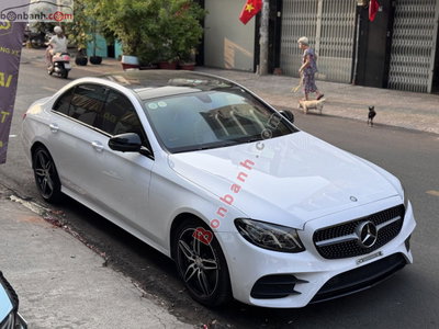 Xe Mercedes Benz E class E300 AMG 2017