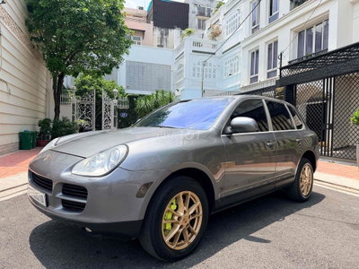 Porsche Cayenne S màu Xám nội thất nâu da Bò
