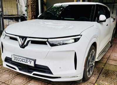 VinFast VF9 2025 Plus - 4300 km