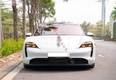 Xe Porsche Taycan Base 2021