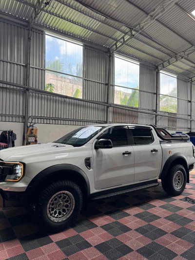 Ford Ranger XLS 2024 2.0 Tubo 60.000km Trắng