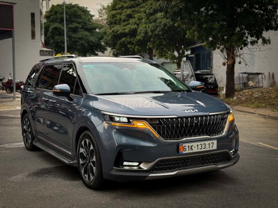 KIA Carnival 2022 2.2D Signature Xám 9 vạn km