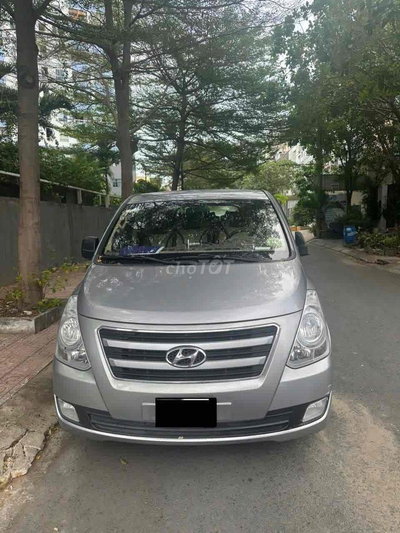 Hyundai Starex 2017 116.680 km Bạc
