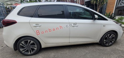 Xe Kia Rondo GMT 2018