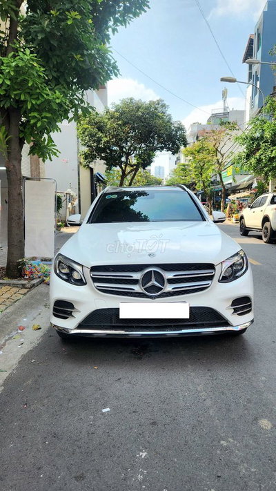GLC300 4matic model 2019 - Full bảo dưỡng hãng