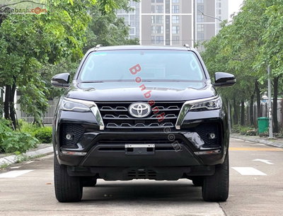 Xe Toyota Fortuner 2.4L 4x2 AT 2022
