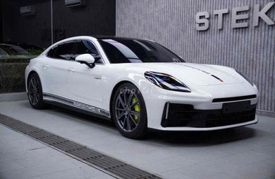 Porsche Panamera 4 E-Hybrid Executive 2026 Trắng