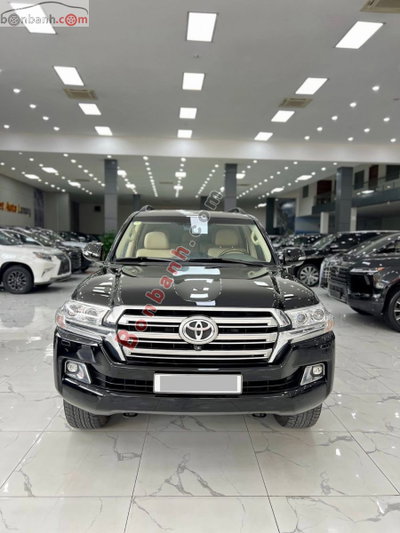 Xe Toyota Land Cruiser VX 4.6 V8 2016