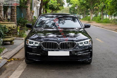 Xe BMW 5 Series 520i 2018