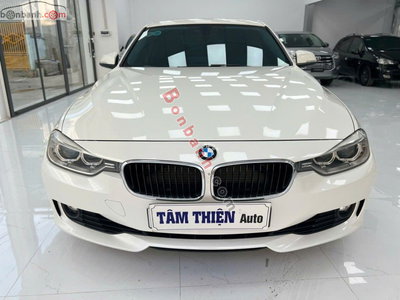 Xe BMW 3 Series 320i 2013