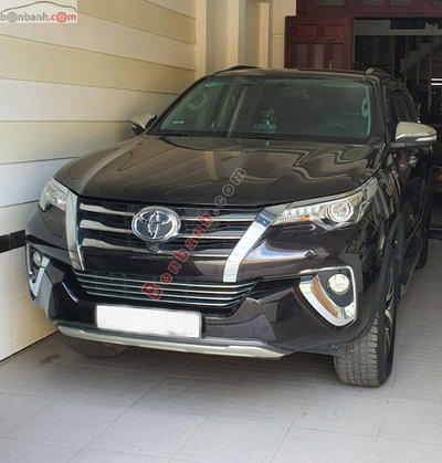 Xe Toyota Fortuner 2.7V 4x4 AT 2017