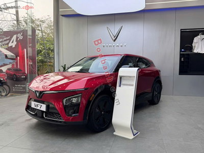 Xe VinFast VF7 Eco 2026