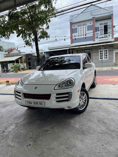 Porsche Cayenne màu Trắng