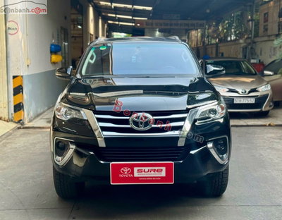 Xe Toyota Fortuner 2.7V 4x2 AT 2020