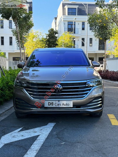 Xe Volkswagen Viloran Luxury 2024