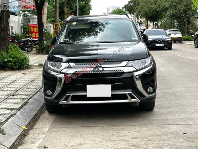 Xe Mitsubishi Outlander 2.0 CVT 2021