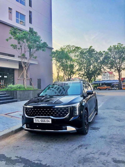 Kia Carnival Đen 73.000 km