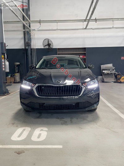 Xe Skoda Slavia Active 2025
