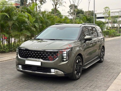 Xe Kia Carnival Signature 2.2D 2024