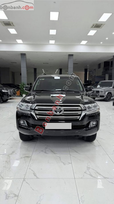 Xe Toyota Land Cruiser 4.6 V8 2019