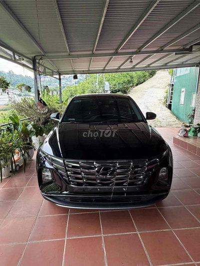 Hyundai Tucson 2.0 Đặc biệt Đen 49000 km