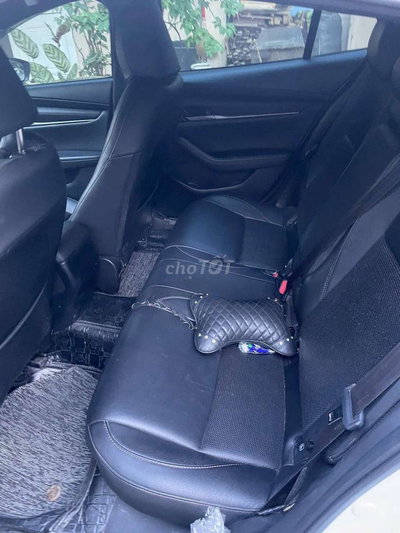Mazda 3 Deluxe 2022 Trắng 49.000km