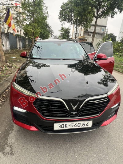 Xe VinFast Lux SA 2.0 Base 2.0 AT 2019