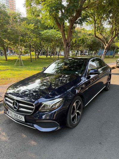 Mercedes Benz E Class 2019 E200 Sport - 52000 km