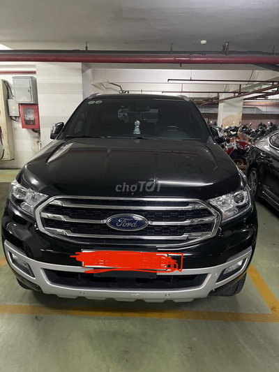 Ford Everest 2019 Platinum 84.000 km Đen