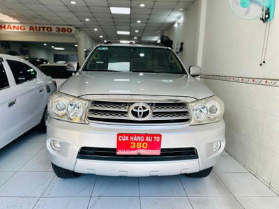 Toyota Fortuner 2009 2.7V 4x4 AT -