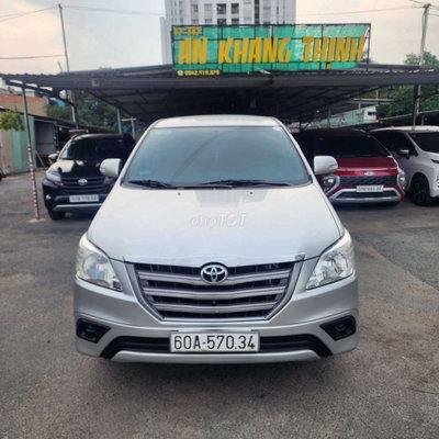 TOYOTA INNOVA E 2014 SỐ SÀN 8 CHỖ