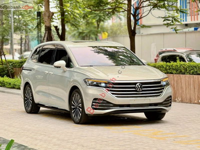 Xe Volkswagen Viloran Premium 2025