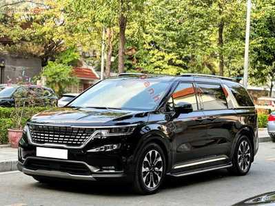 Xe Kia Carnival Signature 2.2D 2024