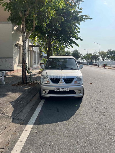 Mitsubishi Jolie 2004 Bạc