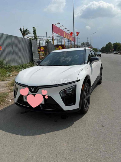 VinFast VF7 Plus 2025 Trắng lướt căng