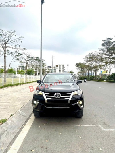Xe Toyota Fortuner 2.4G 4x2 MT 2017