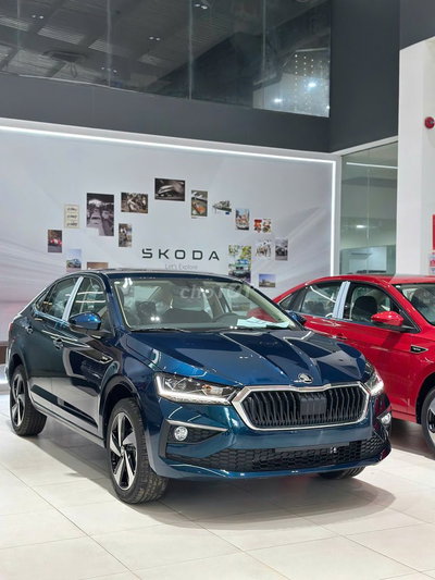 🔥Skoda Slavia Style Xanh-Sedan Châu Âu hộp số 6AT🔥
