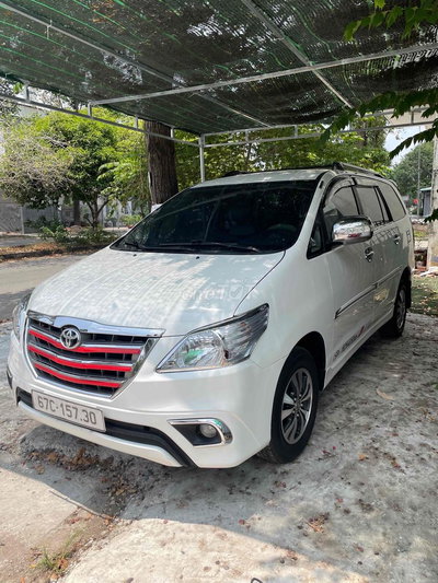 Toyota Innova 2016 2.0E Trắng