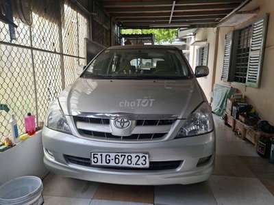 Toyota Innova 2006 Bạc