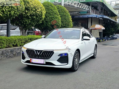Xe VinFast Lux A 2.0 Tiêu chuẩn 2022