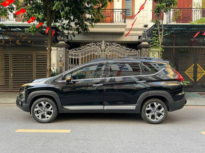 Mitsubishi Xpander Cross 2024 màu đen 21.000 km