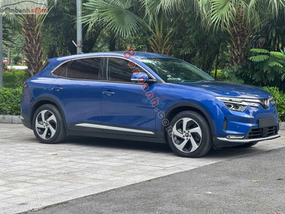 Xe VinFast VF8 Eco AWD 2023