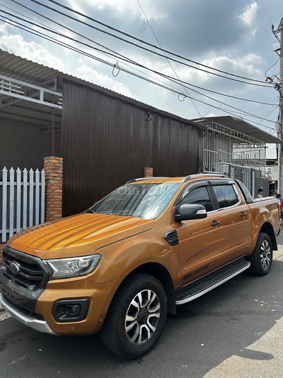 Ford Ranger Wildtrak Vàng đồng