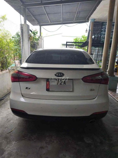 Kia K3 Trắng 5 chỗ Số tự động