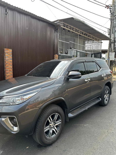 Ford Fortuner 2017 Xám
