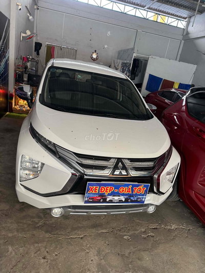 Mitsubishi Xpander 7 chỗ Trắng