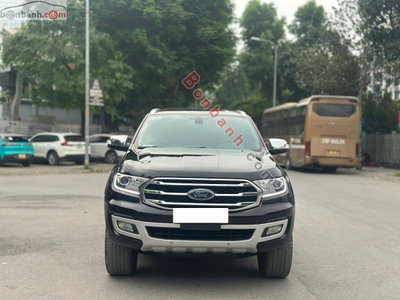 Xe Ford Everest Titanium 2.0L 4x2 AT 2018