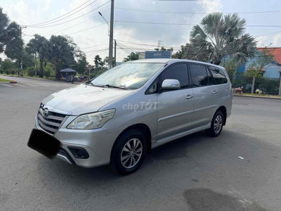 Toyota Innova 2016 E Bạc