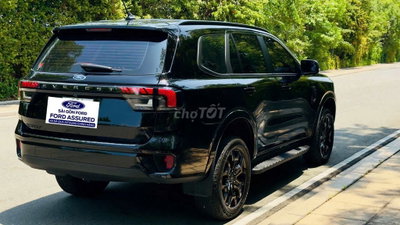 Ford Everest Sport 2025 Đen 16.000 km
