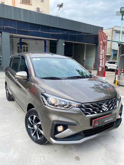 Suzuki Ertiga Hybrid 2022 lăn bánh 28.000km